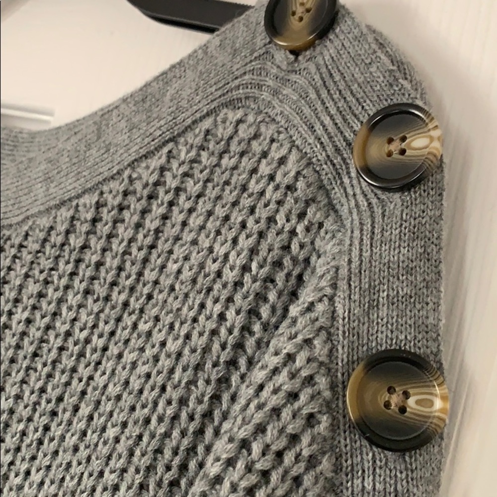 Sweater - Picture 3 of 4